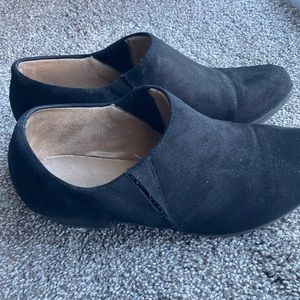 Sophia Taylor flex booties black suede size 9 1/2 wide